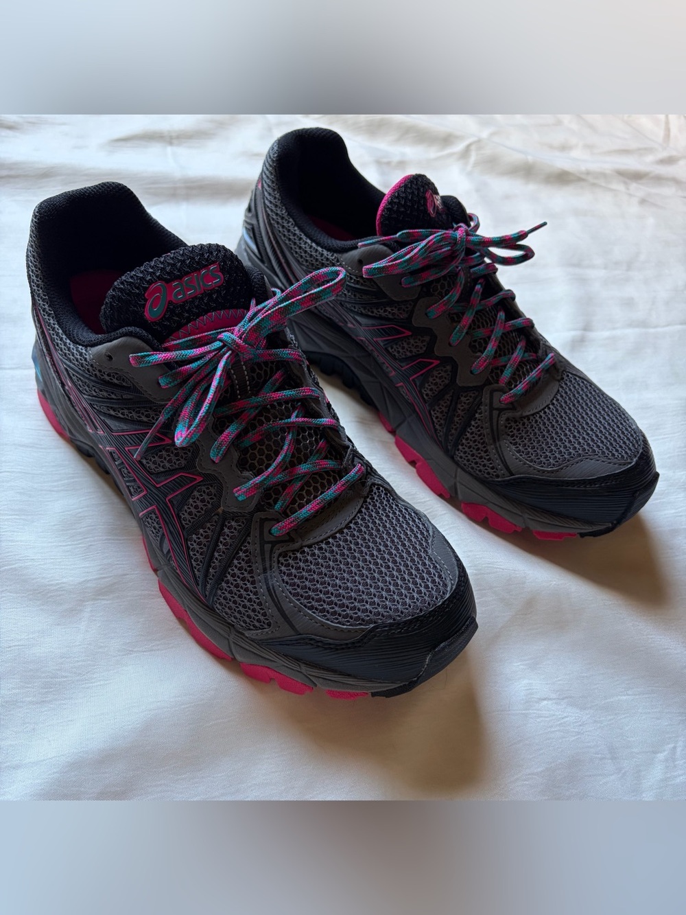 ASICS NWOT running shoes grey/pink size W10